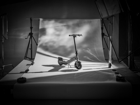 PURE Advance - hulajnoga elektryczna | Czarna