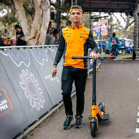 PURE McLaren - hulajnoga elektryczna | Edycja Specjalna Papaja